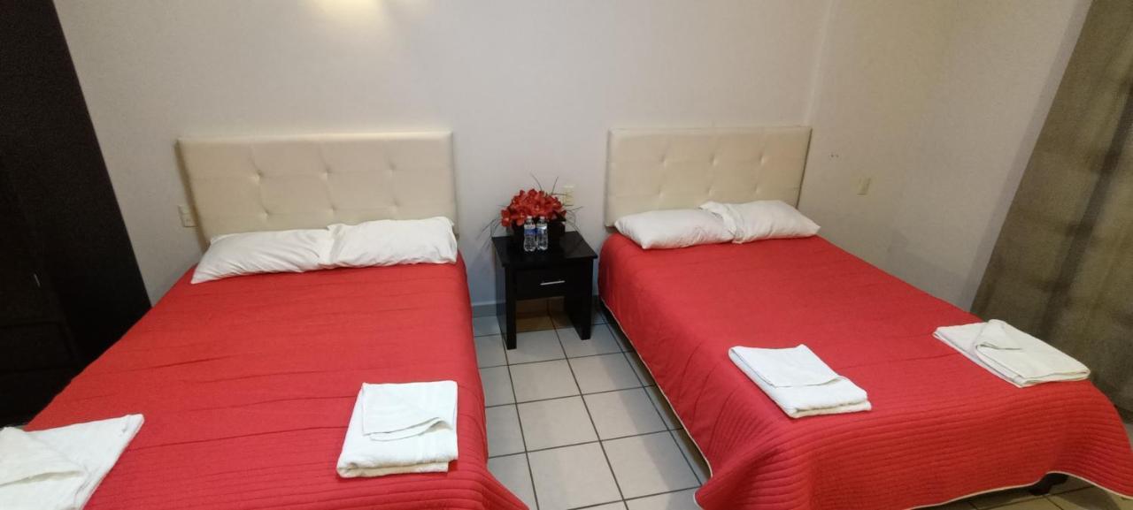 Río Verde Hotel La Estancia מראה חיצוני תמונה