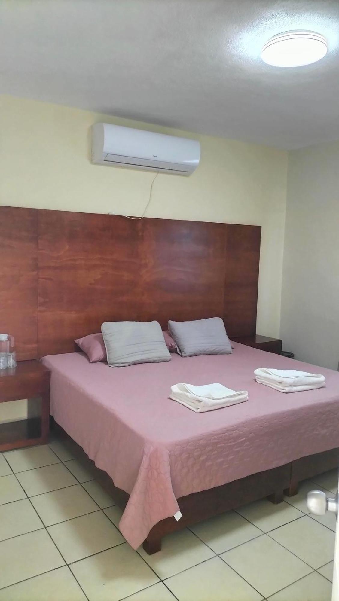 Río Verde Hotel La Estancia מראה חיצוני תמונה
